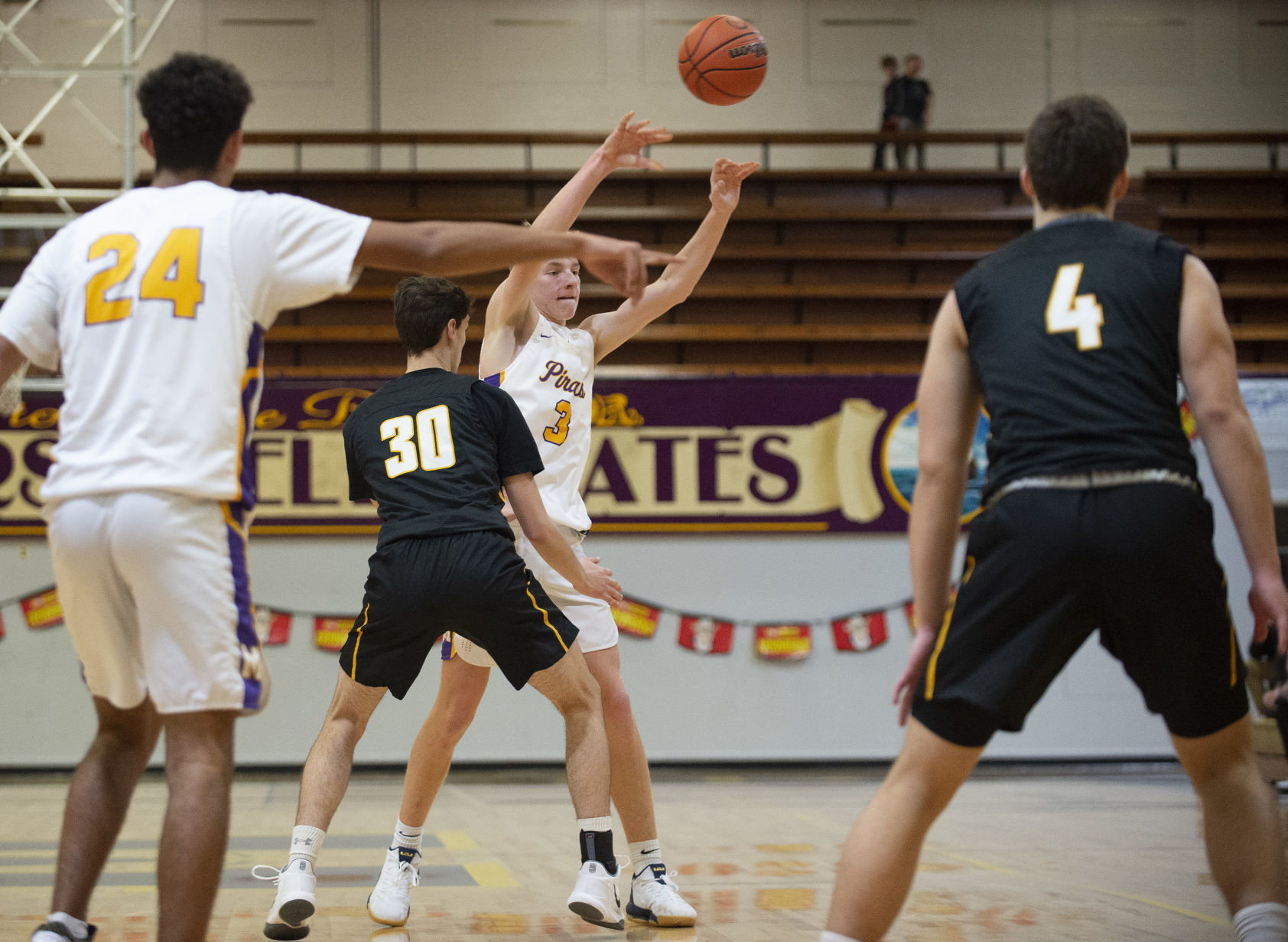 Les Schwab South Coast Holiday Basketball Tournament